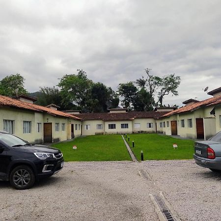 Residencia Orla Do Massaguacu Villa Caraguatatuba Exterior photo